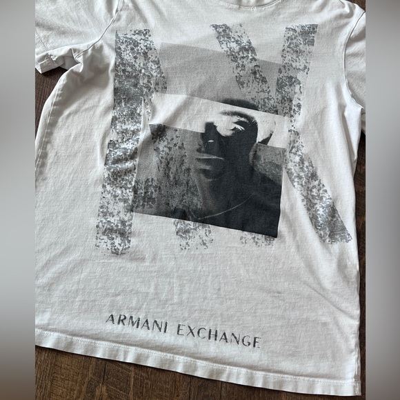 Authentic Vintage Armani Exchange T-shirt size Small - Picture 2 of 10